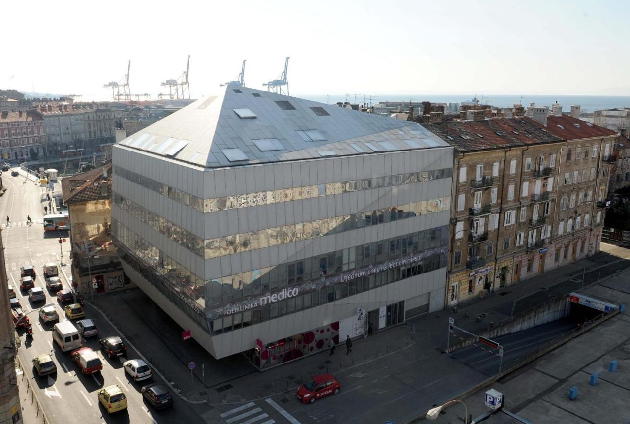 Modern Apartment In The Centre Rijeka Exterior photo