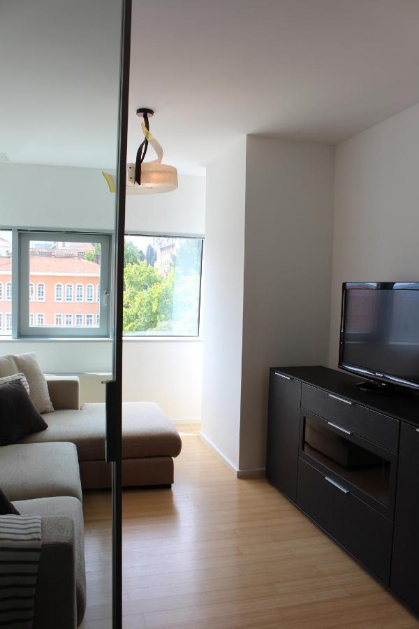 Modern Apartment In The Centre Rijeka Exterior photo