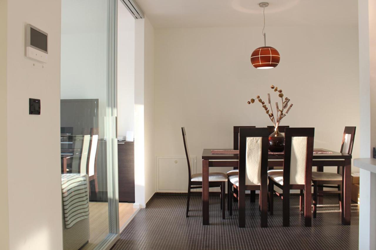Modern Apartment In The Centre Rijeka Exterior photo